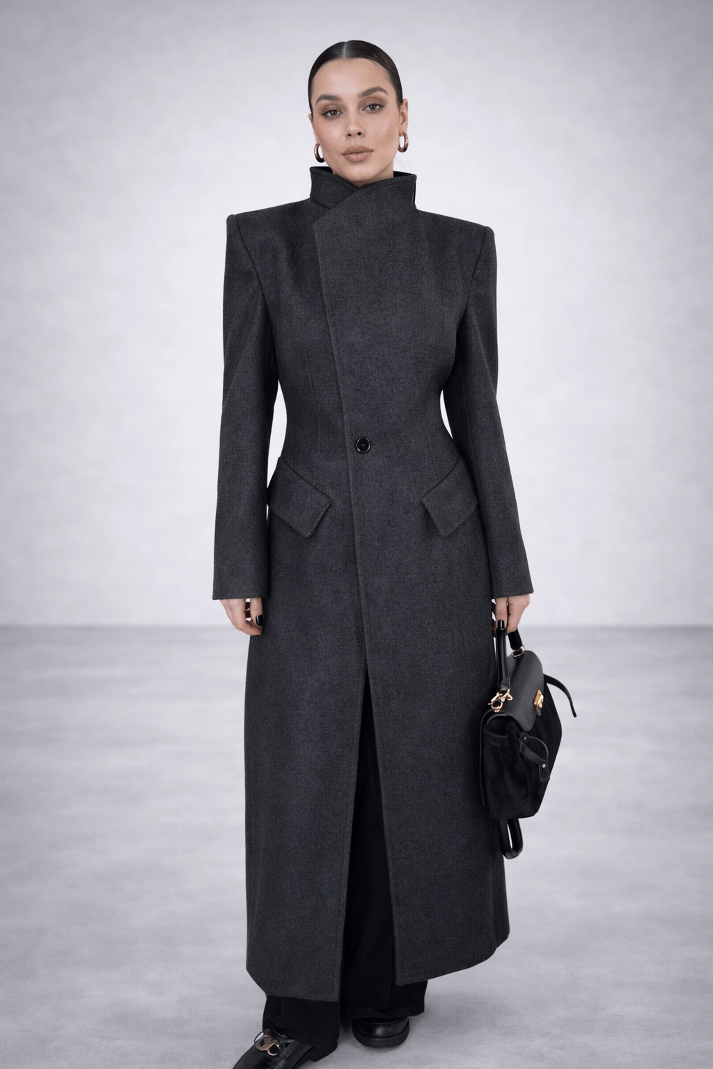 Manteau long noir structuré col montant – Élégance couture