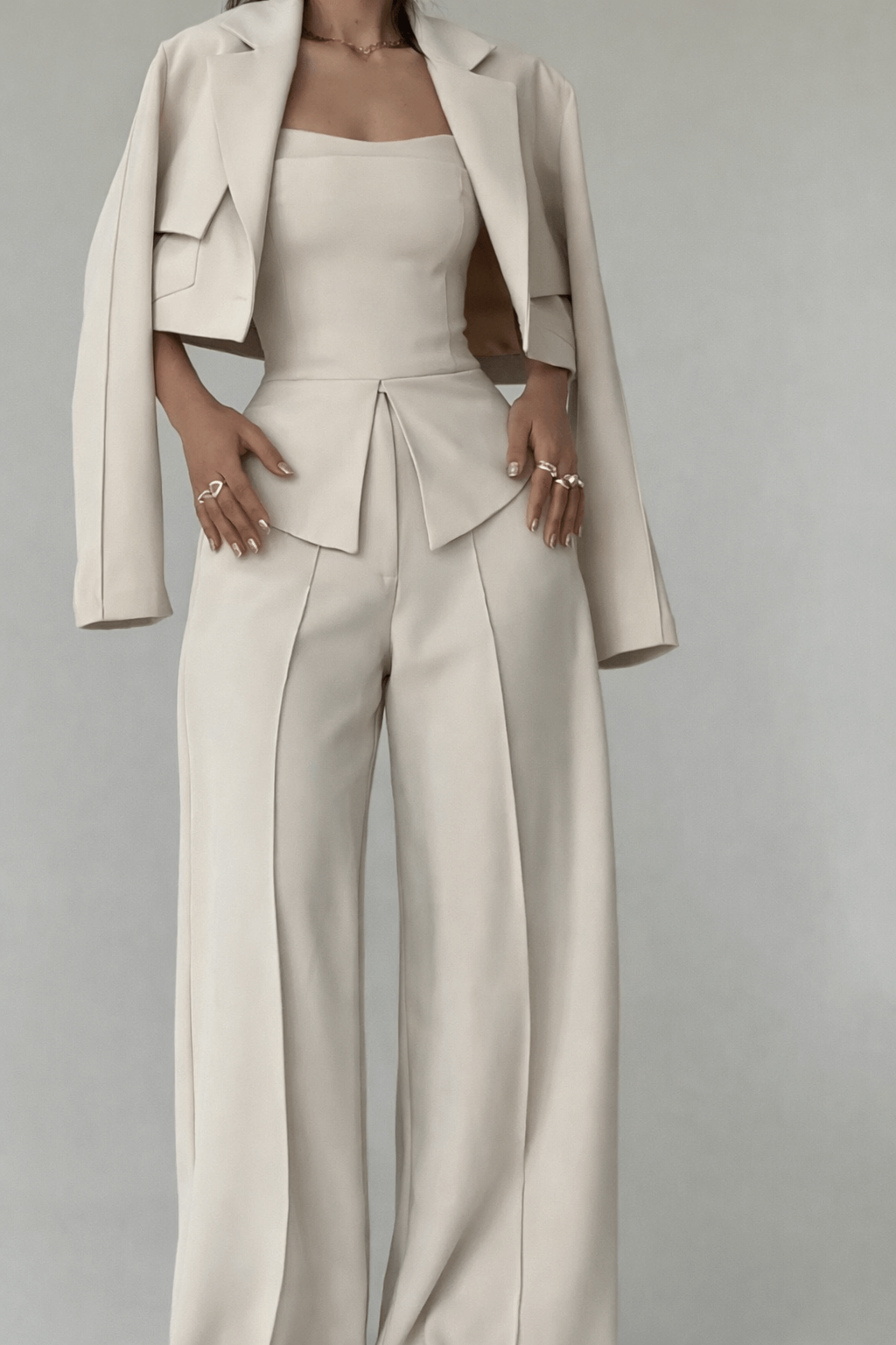 Ensemble Tailleur Couture Structuré – Édition Limitée